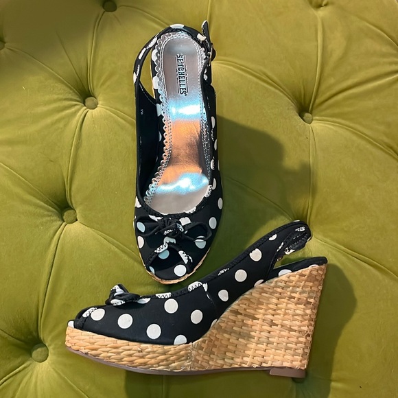 Seychelles Brand New, Never Worn, Polka Dot  Peep Toe Wedges - Picture 1 of 4